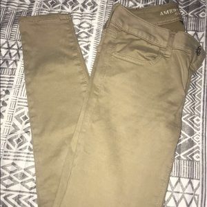 Khaki jeans